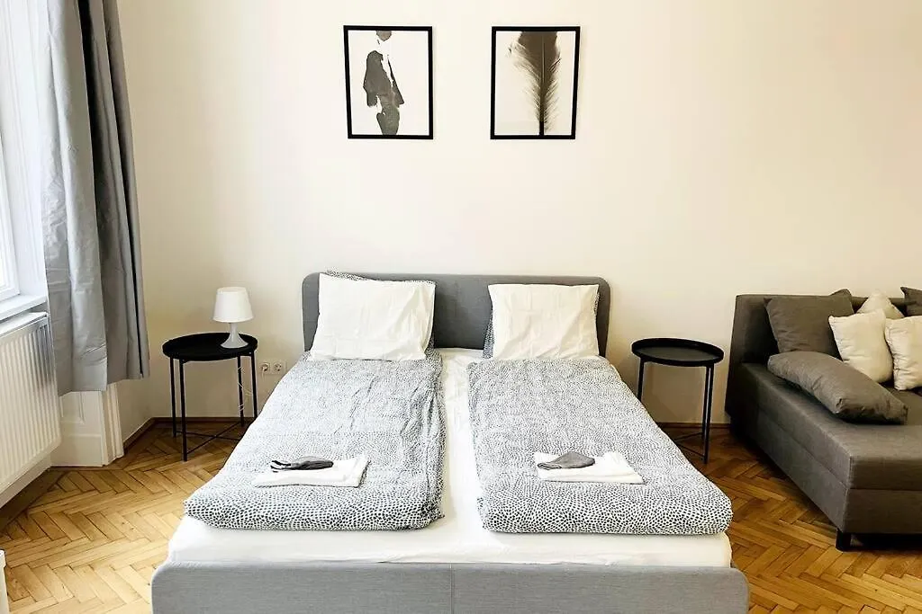 City-Center-Apartment Hip Area, Big & New Wien Apartment